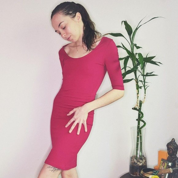 Topshop Dresses & Skirts - Topshop pink Bodycon Dress